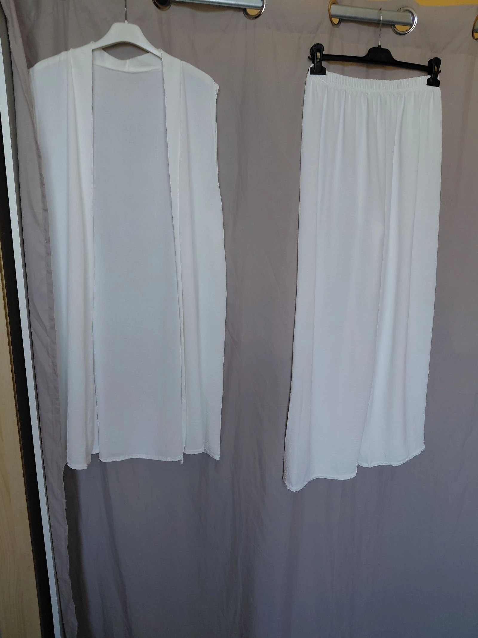 Magnifique ensemble Pantalon jambe large et veste longue femme taille U 